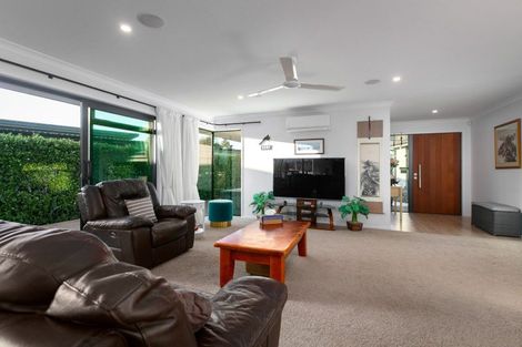Photo of property in 17 Riverside Place, Katikati, 3129