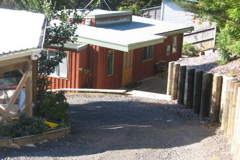 Photo of property in 6 Dorothy Road, Laingholm, Auckland, 0604