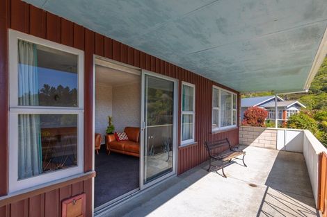 Photo of property in 55 Dorset Street, Picton, 7220