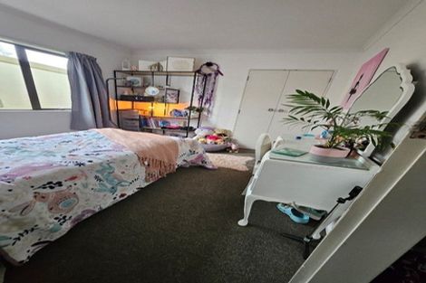 Photo of property in 16 Malcolm Street, Martinborough, 5711