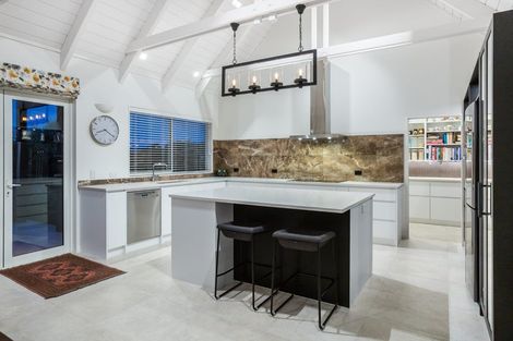 Photo of property in 67 Tarahunga Road, Levin, 5571