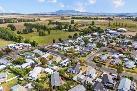 Photo of property in 16 Rhonda Avenue, Deanwell, Hamilton, 3206