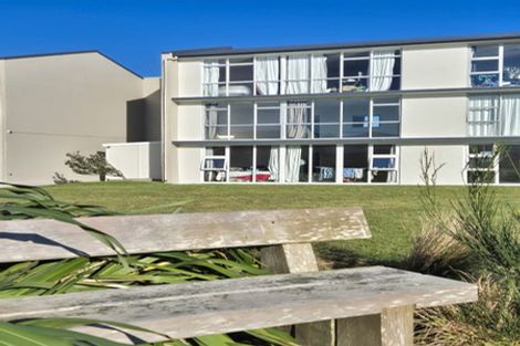 Photo of property in 23 Rangitane Street, Maupuia, Wellington, 6022