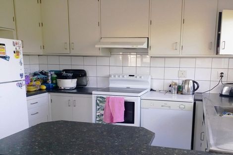 Photo of property in 2/8 Rosebank Terrace, Stoke, Nelson, 7011