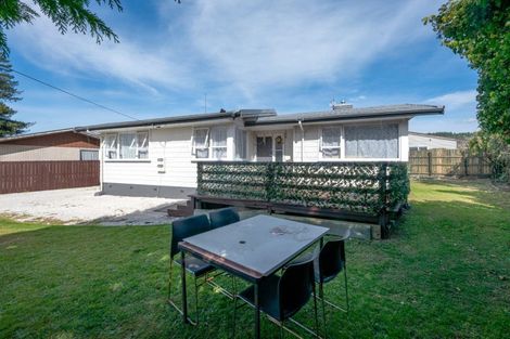 Photo of property in 35 Mckee Avenue, Fenton Park, Rotorua, 3010