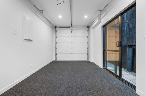 Photo of property in 41d Sunnynook Road, Forrest Hill, Auckland, 0620