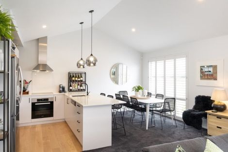 Photo of property in 11 Macaulay Street, Ahuriri, Napier, 4110