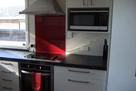 Photo of property in 910 Avonside Drive, Avondale, Christchurch, 8061