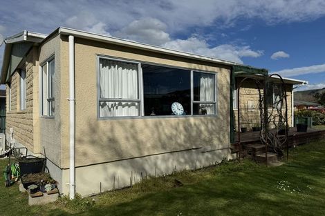 Photo of property in 5 Hillary Street, Waimate, 7924