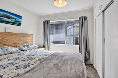 Photo of property in 3/4 Scott Street, Moturoa, New Plymouth, 4310