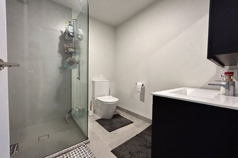 Photo of property in 4/329 Lincoln Road, Addington, Christchurch, 8024