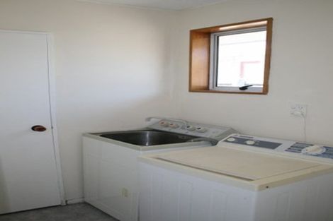 Photo of property in 2/27 Peverel Street, Riccarton, Christchurch, 8041