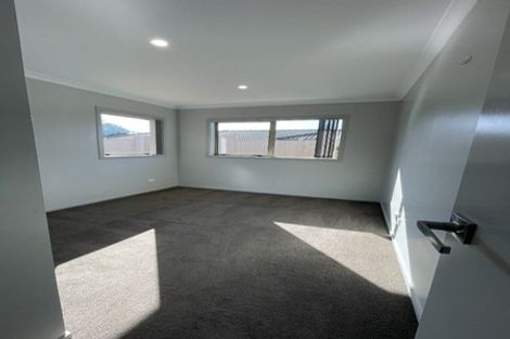 Photo of property in 35 Riverglade Parkway, Te Atatu South, Auckland, 0610
