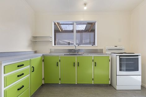 Photo of property in 32 Ngamotu Road, Moturoa, New Plymouth, 4310