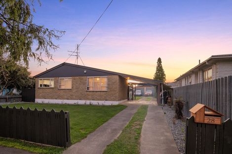 Photo of property in 28 Holdaway Street, Riversdale, Blenheim, 7201