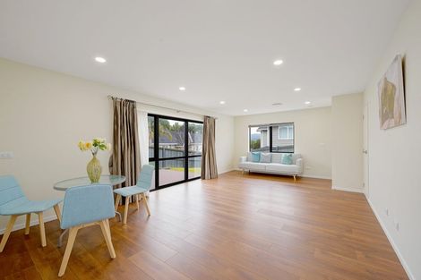 Photo of property in 108 San Valentino Drive, Henderson, Auckland, 0612