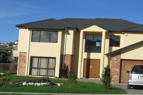 Photo of property in 68 Medallion Drive, Oteha, Auckland, 0632