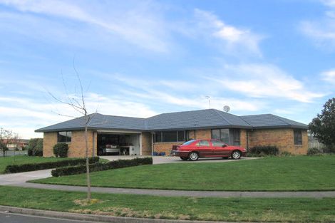 Photo of property in 31 Bouverie Crescent, Flagstaff, Hamilton, 3210