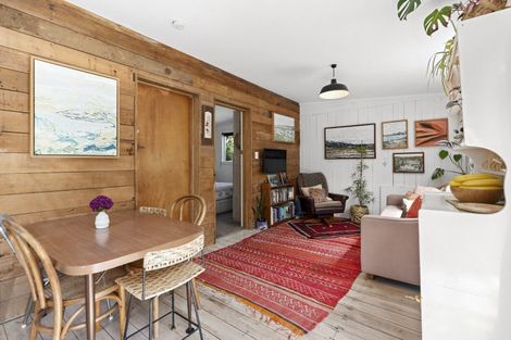 Photo of property in 18-22 Dixon Street, Oakura, 4314