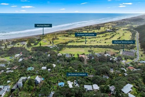 Photo of property in 84 Domain Crescent, Muriwai, Waimauku, 0881