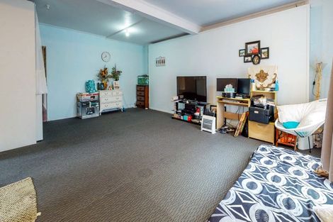Photo of property in 15 Main Road, Titahi Bay, Porirua, 5022