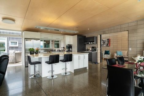 Photo of property in 12 Kurapoto Lane, Rainbow Point, Taupo, 3330