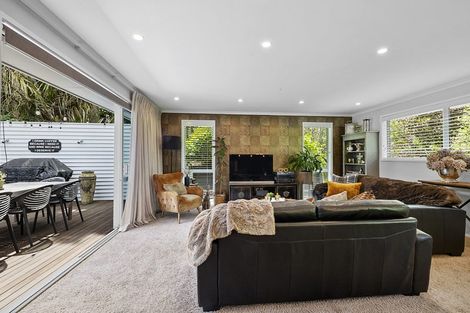 Photo of property in 83a Young Street, New Plymouth, 4310