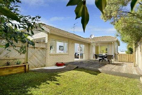 Photo of property in 3/10 Ridge Road, Howick, Auckland, 2014