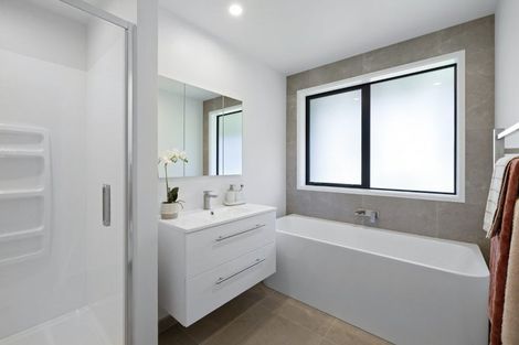 Photo of property in 21a Sycamore Grove, Lower Vogeltown, New Plymouth, 4310