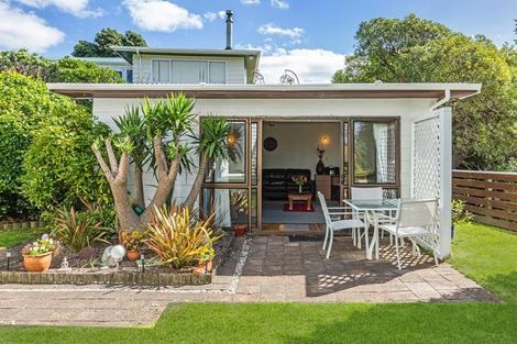 Photo of property in 1 Porter Place, Paekakariki, 5034