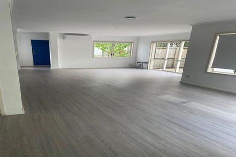 Photo of property in 3 Dainton Place, New Lynn, Auckland, 0600