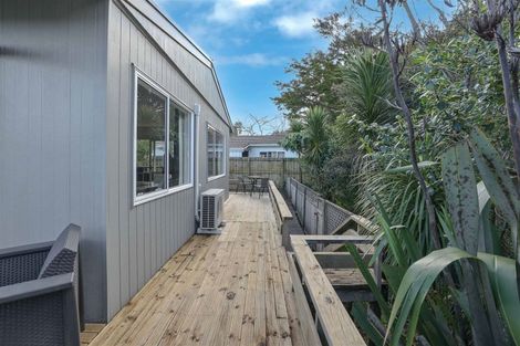 Photo of property in 2/69a Godley Road, Green Bay, Auckland, 0604