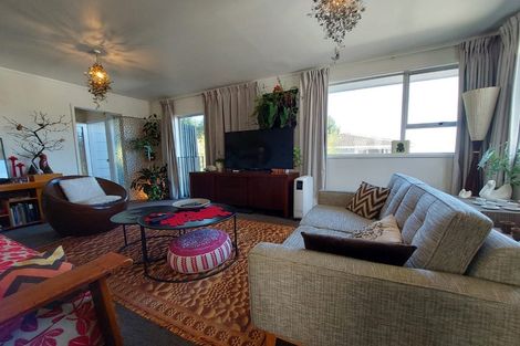 Photo of property in 1/21 Kerria Place, Sunnynook, Auckland, 0620