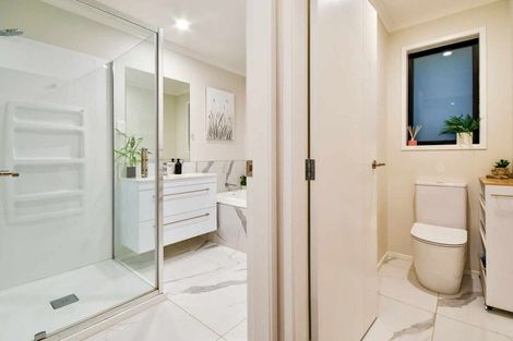 Photo of property in 18 Leathem Crescent, Pokeno, 2402