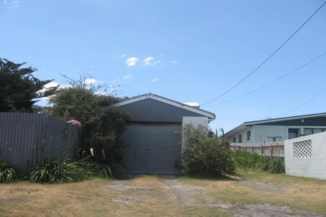 Photo of property in 195 Pukehina Parade, Pukehina, Te Puke, 3189