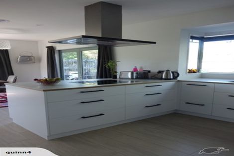 Photo of property in 54e Hungerford Road, Houghton Bay, Wellington, 6023