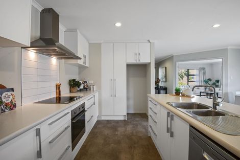 Photo of property in 37 Faringdon Boulevard, Rolleston, 7615