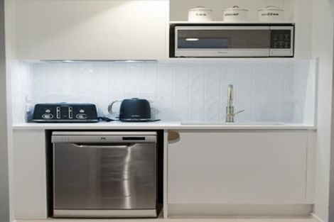 Photo of property in 4 Brandon Road, Manly, Whangaparaoa, 0930