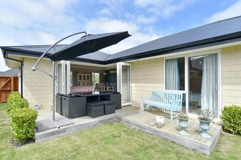 Photo of property in 221 Cavendish Road, Casebrook, Christchurch, 8051