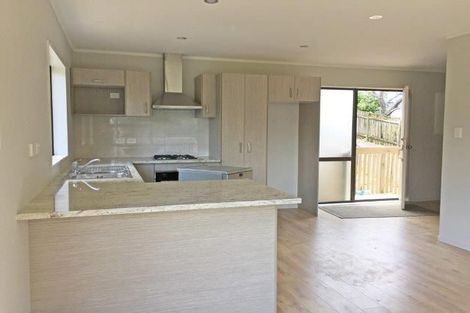 Photo of property in 20 Imperial Place, Henderson, Auckland, 0612
