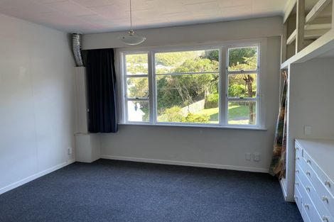 Photo of property in 6 Epsom Way, Karori, Wellington, 6012