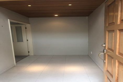 Photo of property in 382 Memorial Avenue, Burnside, Christchurch, 8053