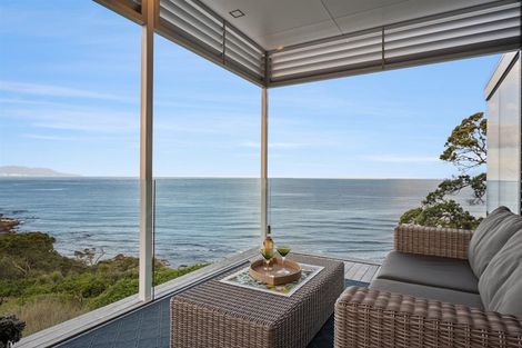 Photo of property in 94-98 Lax Crescent, Leigh, 0985