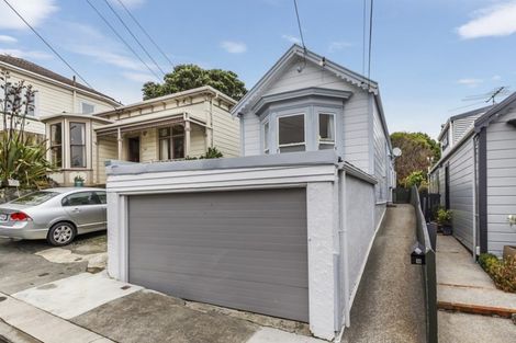 Photo of property in 18 Milton Street, Berhampore, Wellington, 6023