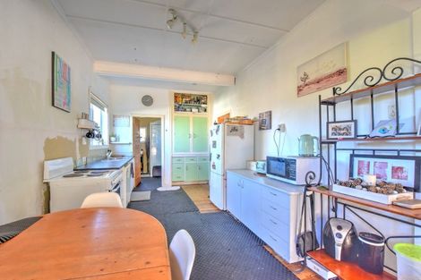 Photo of property in 9 Essex Street, Mossburn, 9792