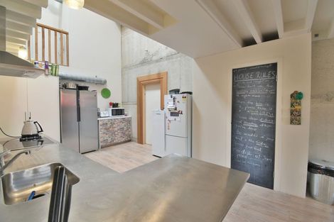 Photo of property in 37 Dowling Street, Dunedin Central, Dunedin, 9016
