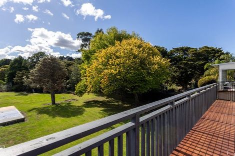 Photo of property in 24 Waikoukou Valley Road, Waimauku, 0812