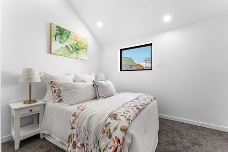 Photo of property in 2/19 Rodney Road, Northcote Point, Auckland, 0627