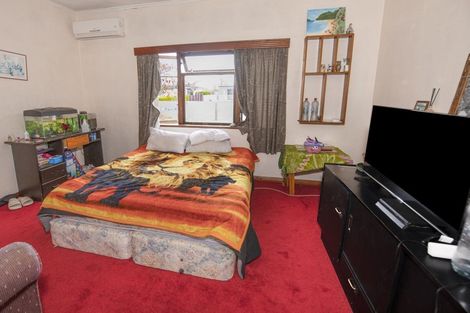 Photo of property in 12 Tripoli Street, Onekawa, Napier, 4110