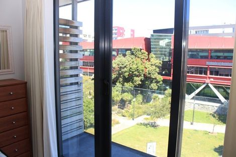 Photo of property in Dual Apartments, 108/142 Vivian Street, Te Aro, Wellington, 6011